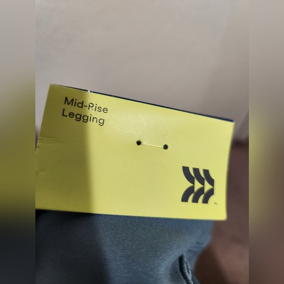 All in motion legging size L - Picture 3 of 4